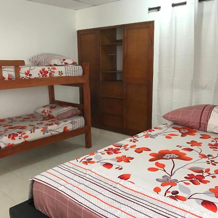 Apartament Hospedaje Caribe Express Kartagena Zewnętrze zdjęcie