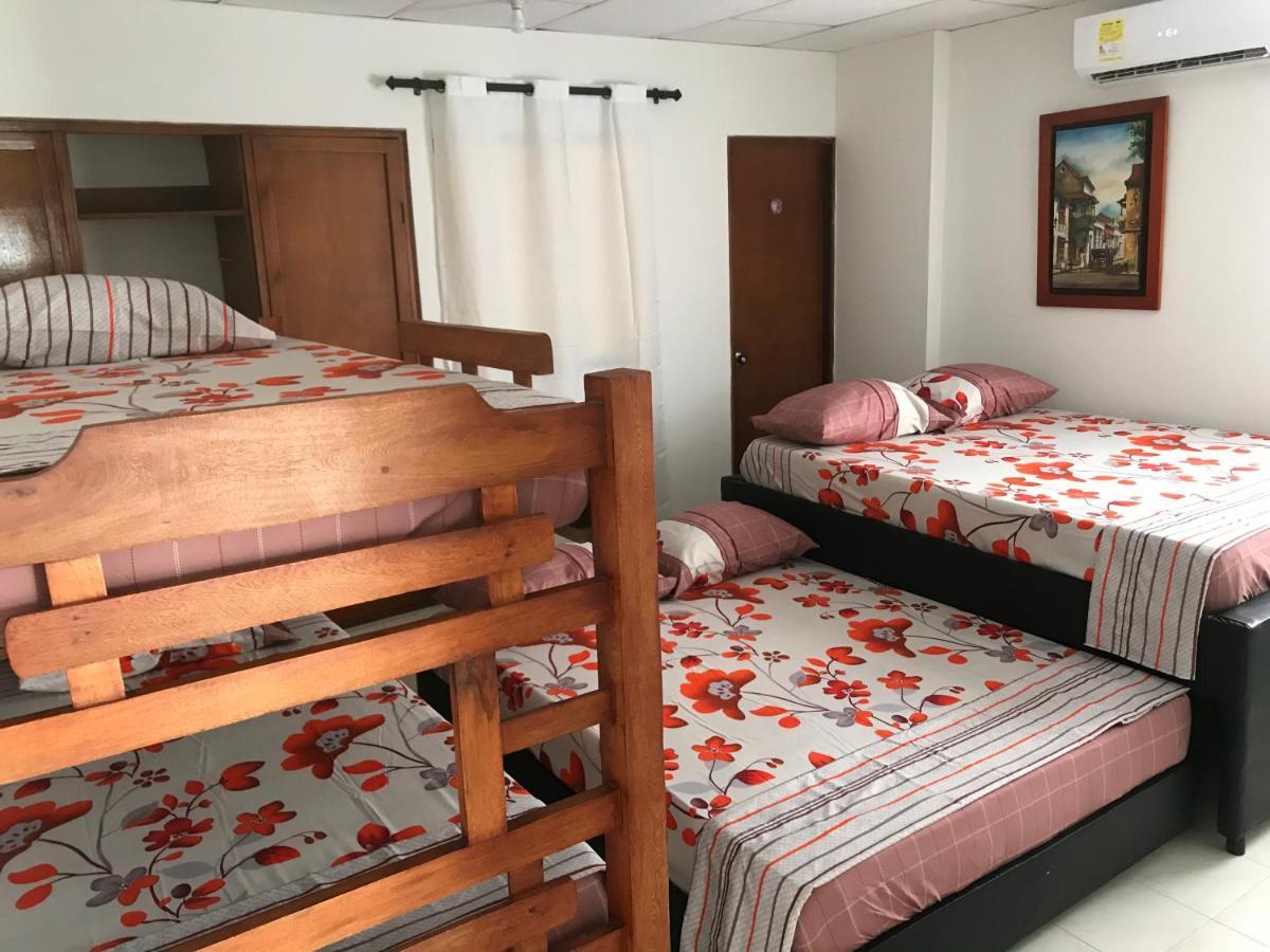 Apartament Hospedaje Caribe Express Kartagena Zewnętrze zdjęcie