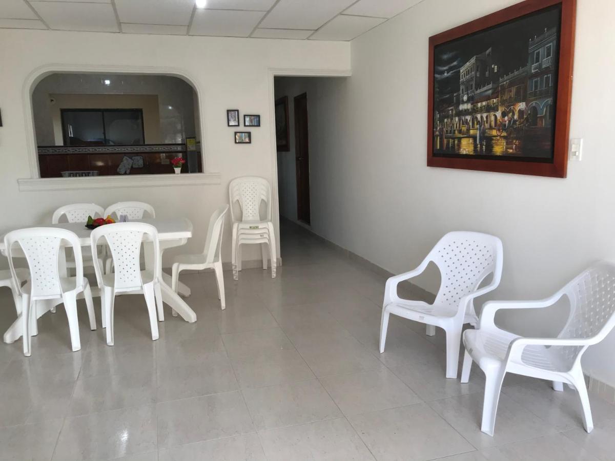 Apartament Hospedaje Caribe Express Kartagena Zewnętrze zdjęcie