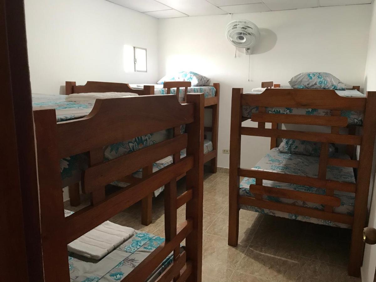 Apartament Hospedaje Caribe Express Kartagena Zewnętrze zdjęcie