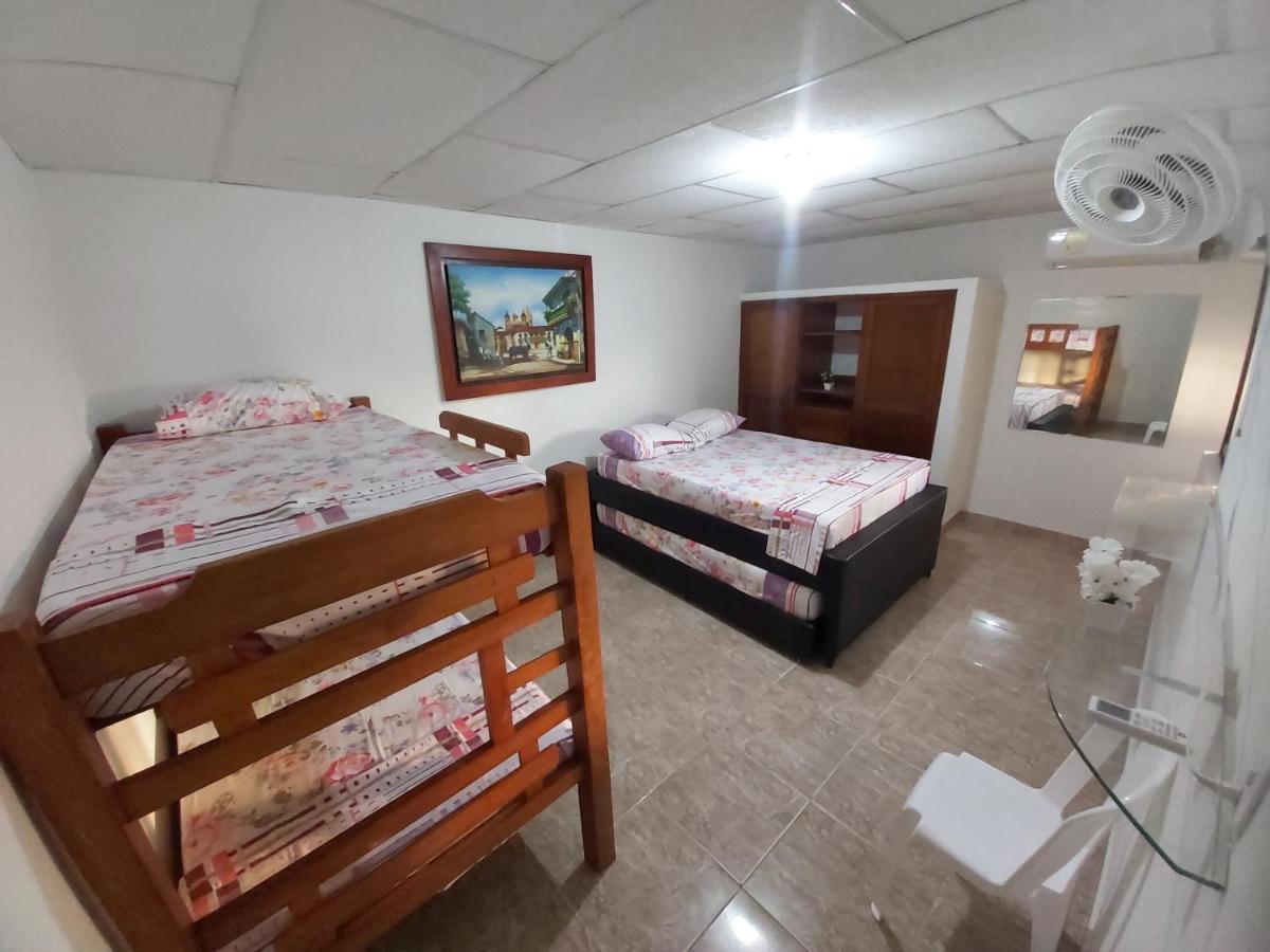 Apartament Hospedaje Caribe Express Kartagena Zewnętrze zdjęcie