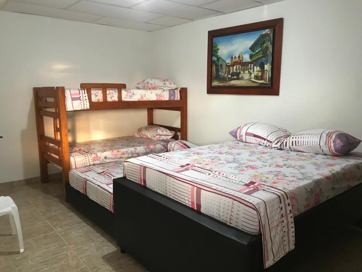 Apartament Hospedaje Caribe Express Kartagena Zewnętrze zdjęcie